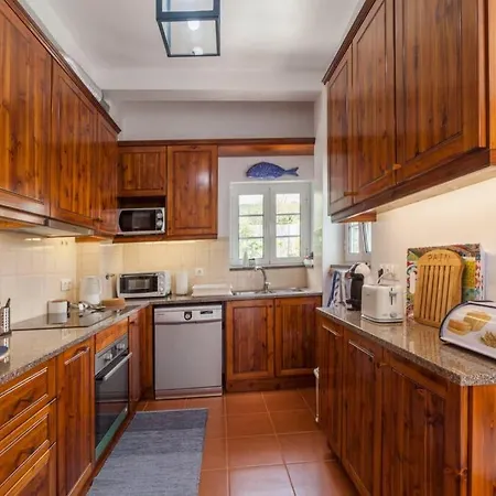 Moradia No Largo Semesterbostad