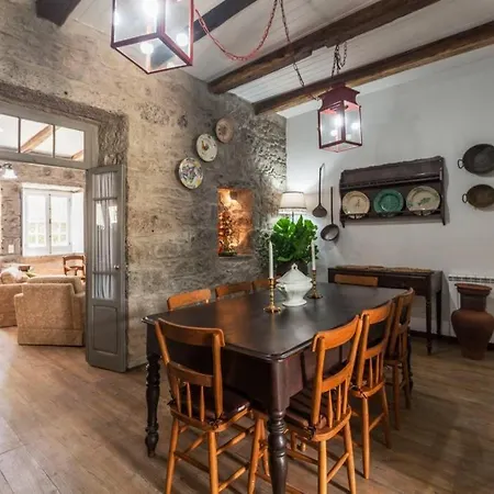 Semesterbostad Moradia No Largo *