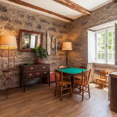 Moradia No Largo Furnas (Azores)